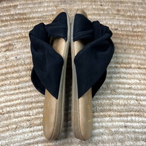 EUC LULUS Santana Black Suede Criss Cross Slide Slip On Sandals Size 5.5 - Picture 6 of 8